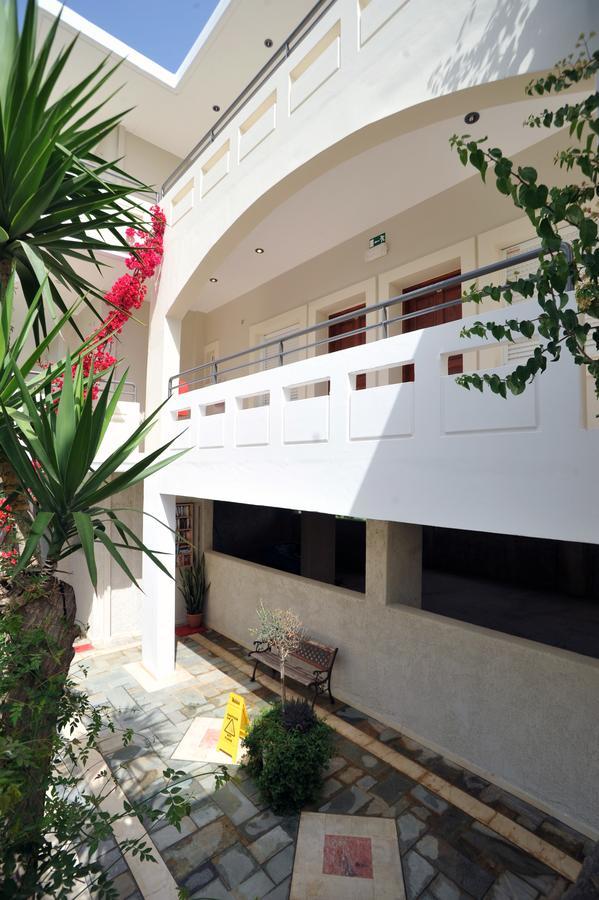 Agia Marina Merabello Apartments מראה חיצוני תמונה