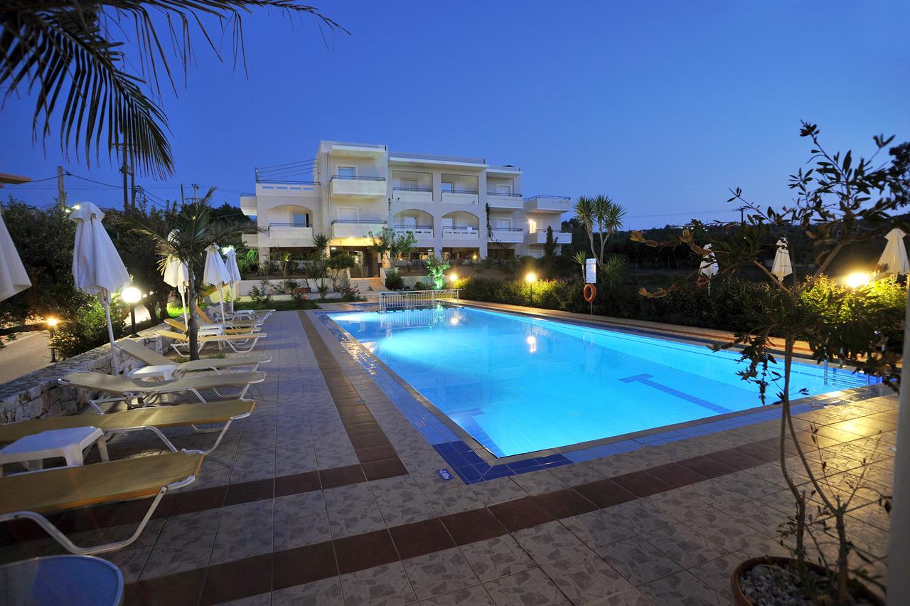 Agia Marina Merabello Apartments מראה חיצוני תמונה