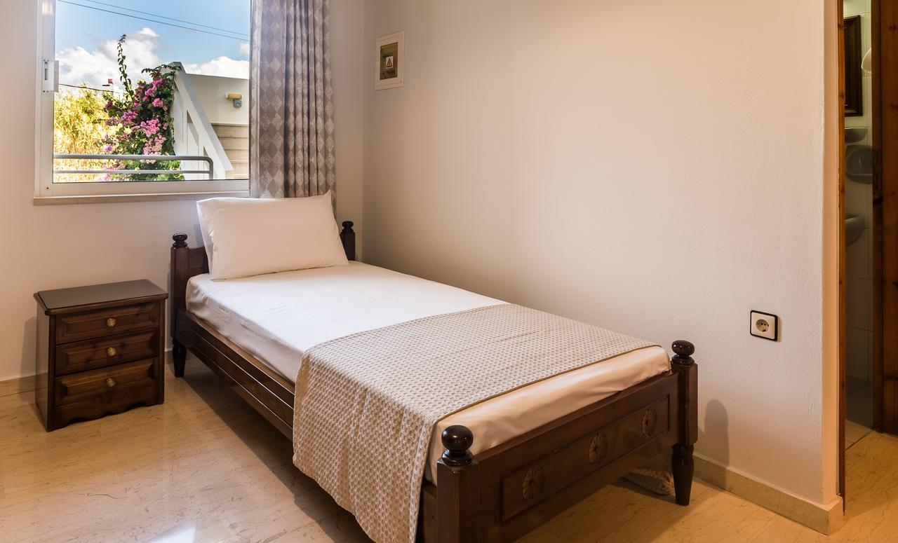 Agia Marina Merabello Apartments מראה חיצוני תמונה